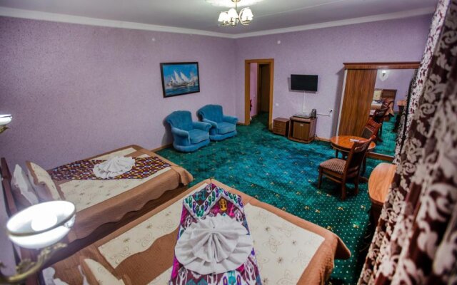 Qibla Tozabog Hotel