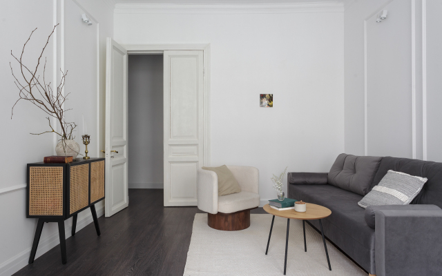 Dizaynerskaya Dvushka V Samom Tsentre Apartments