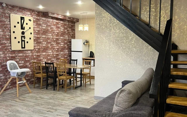 Na Bannom Townhouse