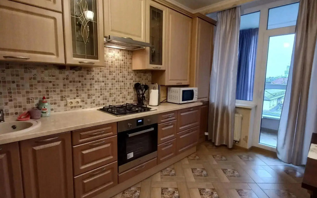 V Tsentre Kaliningrada Na Molochinskogo 4 Flat