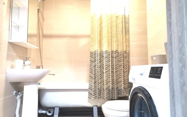 Flat a good eurodvushka on Saphirnaya street, 13