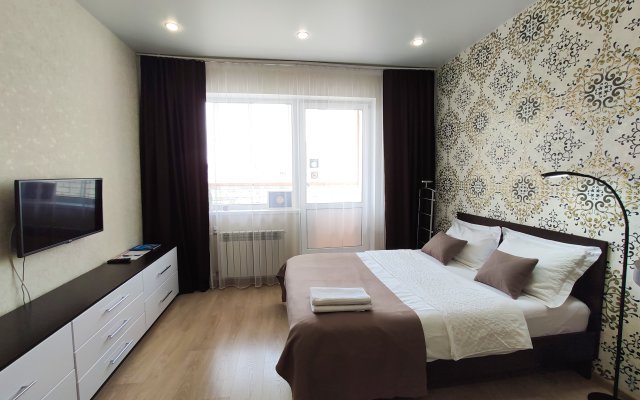 Lyubimyij Dom na Antonova 5 E Apartments