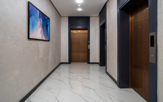 Yevrodvushka S Potryasayuschim Vidom Na Gory Flat