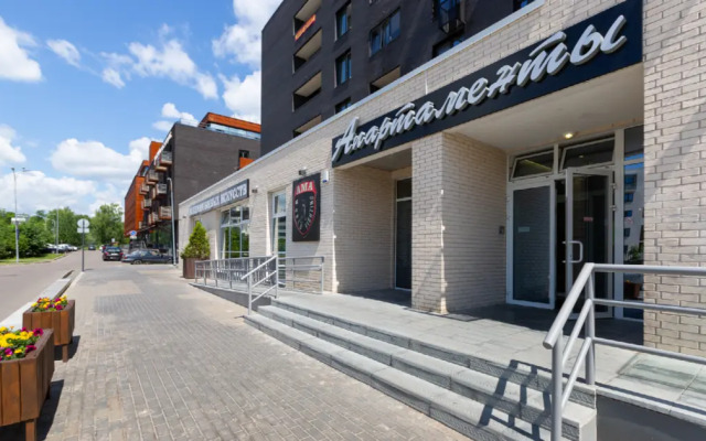 64 V Zhk Otrada Apartments