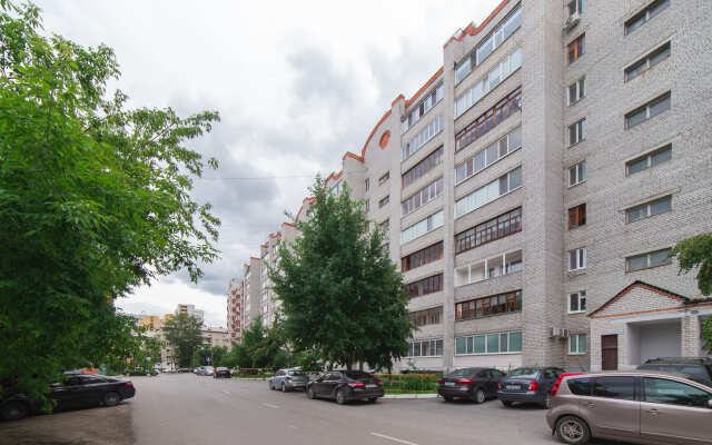 Апартаменты Ночник на Водников 12