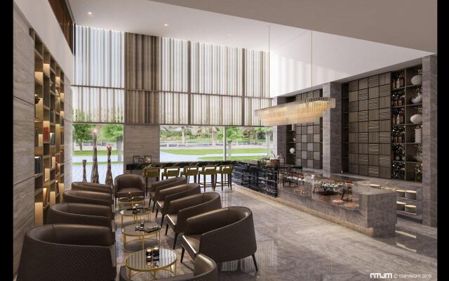 Holiday Inn Dubai al-Maktoum Airport, an IHG Hotel