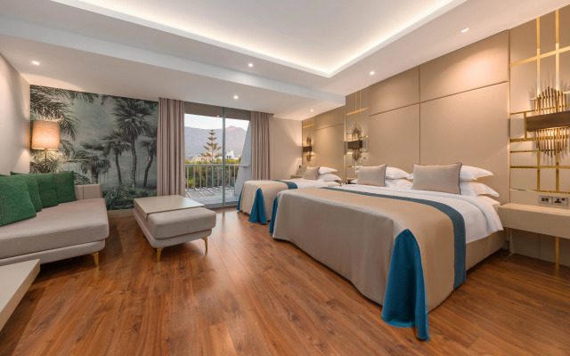 Merit Park Hotel Casino & SPA
