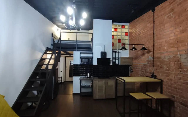 Dvukhetazhnaya Studiya - Loft Flat