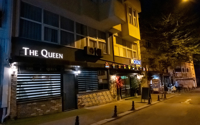 The Queen Hotel