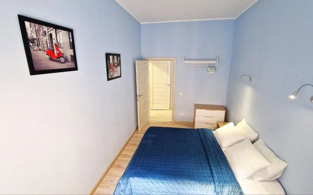 Квартира Уютная Двушка у ТЦ Галерея