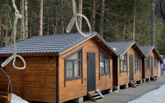 Arhyiz Chalet