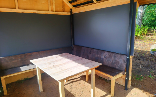 Апартаменты Уютная студия около озера