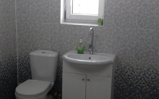 Dom V Volkovyiske Guest House