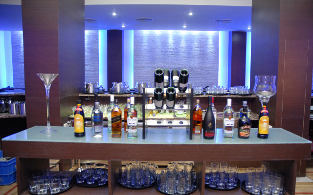 Gokulam Park Sabari OMR Hotel