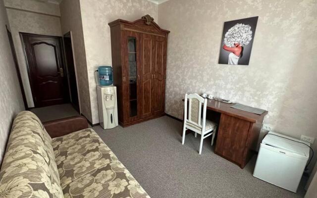 Altyn Adam Hotel