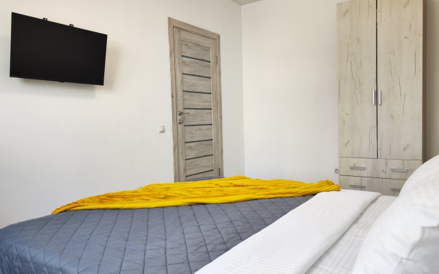 Panda Home vozle ozera Apartments
