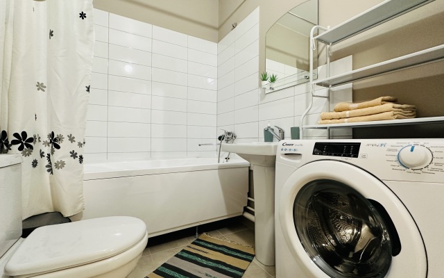 Uyutnaya Evro-dvukhkomnatnaya na 23 etazhe Flat