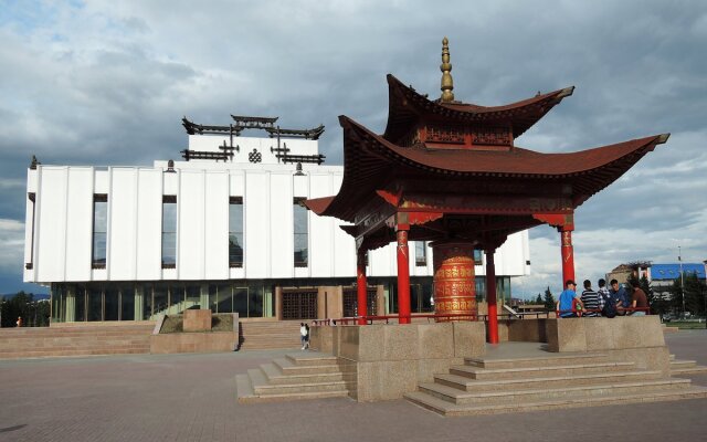 Апартаменты на Кечил-Оола 5А