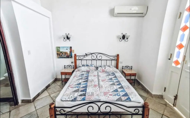 Апартаменты Эль Колониаль с балконом в Старой Гаване