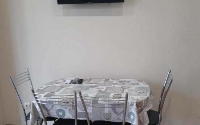 Ryadom S Parkom Dendrarij Apartments