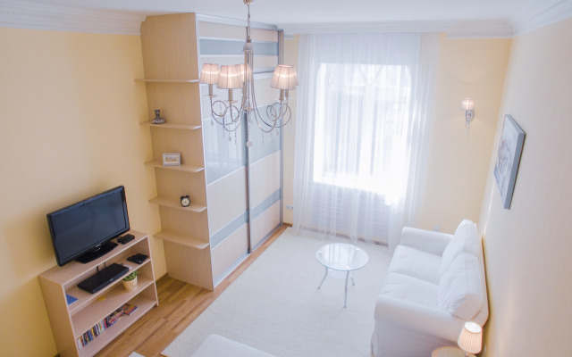 Апартаменты на Независимости 18