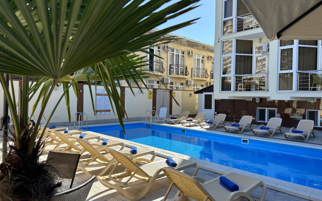 Lazurnoe Okno Hotel