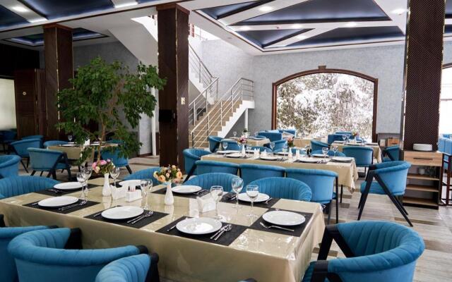 Ulugbek Grand Hotel