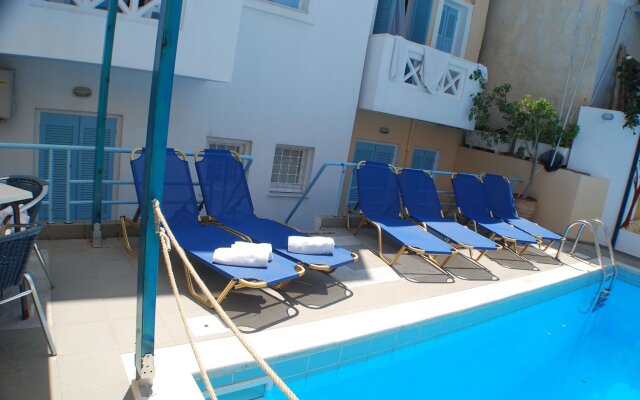 Отель Renia Studios