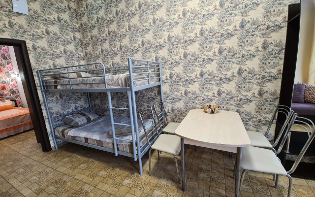 S Otdelnym Vkhodom Flat