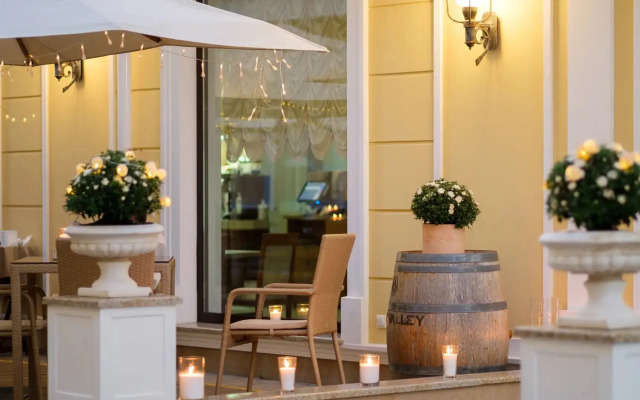 Alye Parusa Hotel