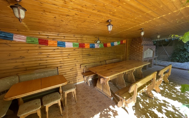 Dzhankhaus Guest House