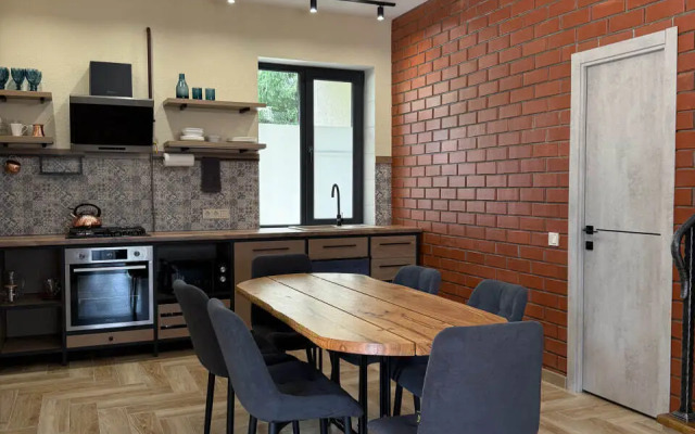 Na Shakhtyorov 28 (5) Private House