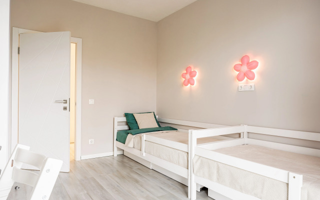 Vidovaya Evro-4ka Sunvilles V 8 Minutah Ot Kremlya Flat