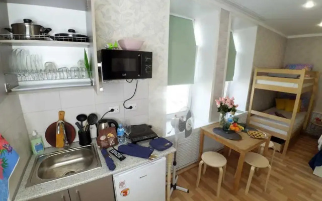 Студия 4 Тат Хаус на улице Нурсултана Назарбаева 9 в центре города у станции метро