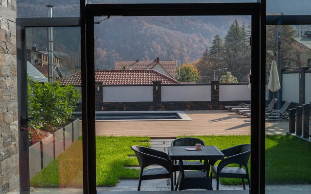 Шале Легенды Поляны