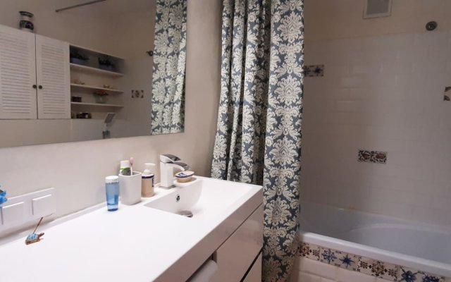 Provans Apartment