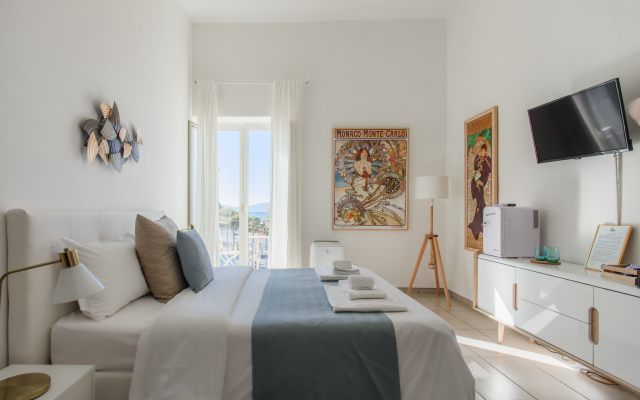 Naro Suites and Rooms