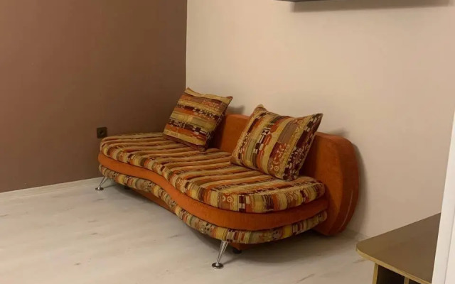 Na Chernikovskoy 18 Flat