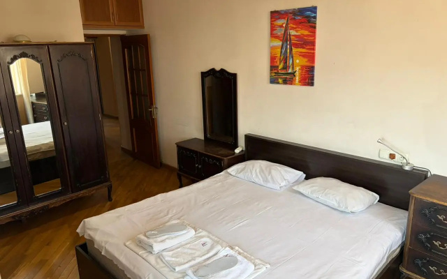 Апартаменты RentInnYerevan 1 Pushkin Street