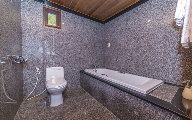 Sankofa Village Hill Resort and Spa Hotel