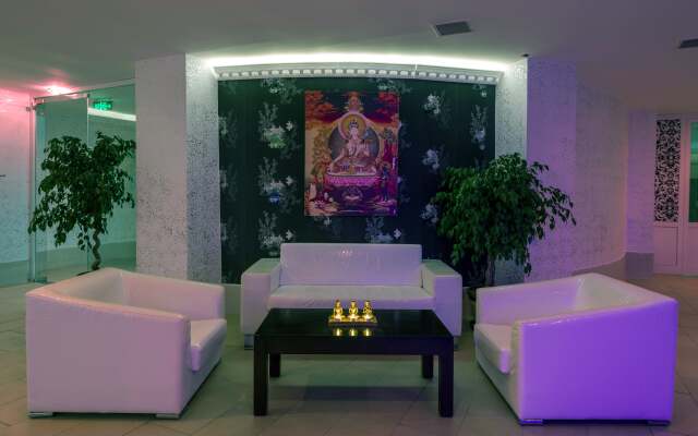 Royal Towers Kiris Hotel
