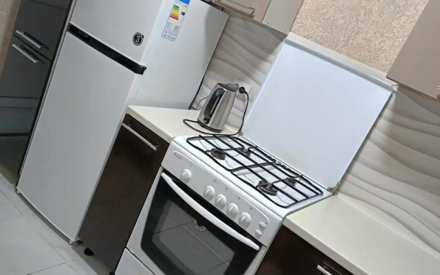 S Tremya Razdelnymi Mestami Flat
