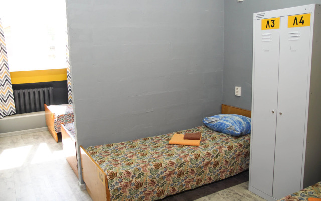 Parking Hostel
