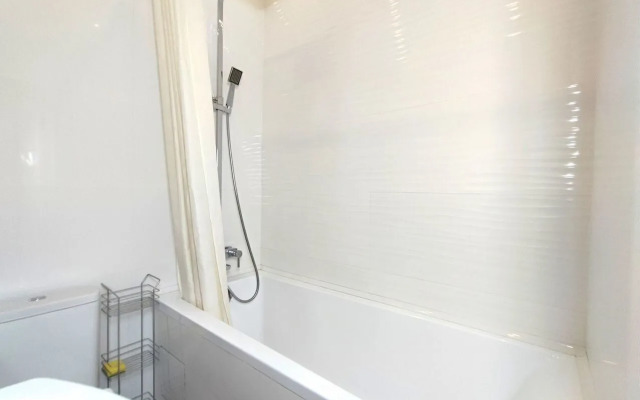 Апартаменты Комфортные апартаменты с ванной и духовым шкафом