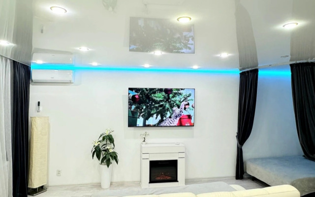 Квартира Уютная студия рядом с Волгой