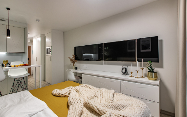 Studiya U Metro Bukharestskaya Flat