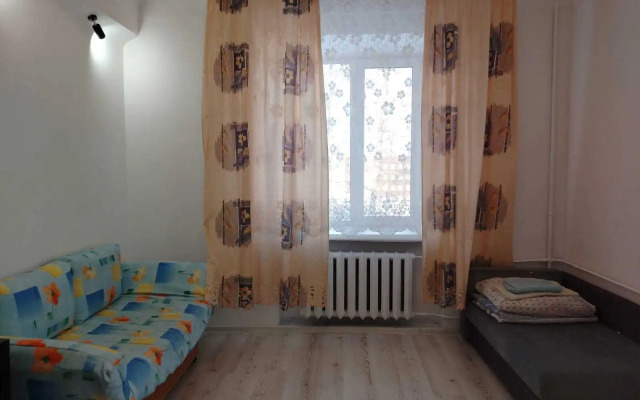 Квартира Двухкомнатная напротив ТРЦ Ярмарка