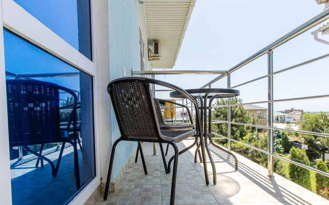 Eleni Guest House