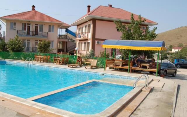 Seyt-Nebi Hotel