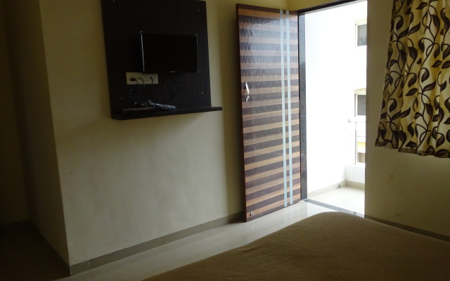 Sai Neelam Hotel